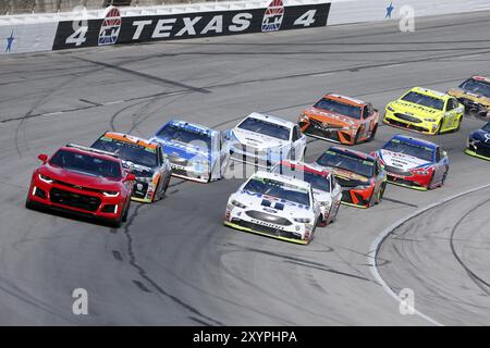 November 2018, Ft. Worth, Texas, USA: Kevin Harvick (4) rennt in der vierten Runde auf dem Texas Motor Speedway der AAA Texas 500 in ft. Stockfoto