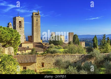 San Gimignano, Toskana, Italien Alte medeival Türme in typisch toskanischen mittelalterlichen Stadt, beliebtes Touristenziel Stockfoto