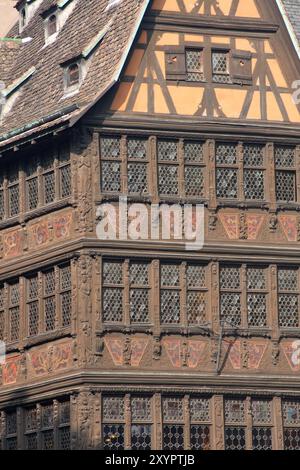 Altes Fachwerkhaus im historischen Zentrum von Straßburg, Frankreich, Europa Stockfoto