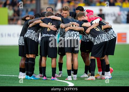 VELSEN - ZUID, NIEDERLANDE - AUGUST 30: Die Spieler von AZ bilden ein Keuken Kampioen Divisie Spiel zwischen SC Telstar und Jong AZ im Stadion 711 am 30. August 2024 in Velsen - Zuid, Niederlande. (Foto von Jan Mulder/Orange Pictures) Credit: Orange Pics BV/Alamy Live News Stockfoto