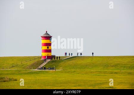 Deutschland, Pilsum. Berühmter Leuchtturm von Pilsum am Wattenmeer in Ostfriesland. September 2022 Stockfoto