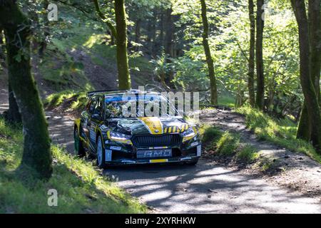 Aberystwyth, Dyfed, Großbritannien. 30. August 2024. 2024 FIA Rallye-Europameisterschaft Tag 1; Fahrer Mathieu Franceschi und Beifahrer Andy Malfoy in ihrem Skoda Fabia RS während des Rallye-Shakedown Credit: Action Plus Sports/Alamy Live News Stockfoto