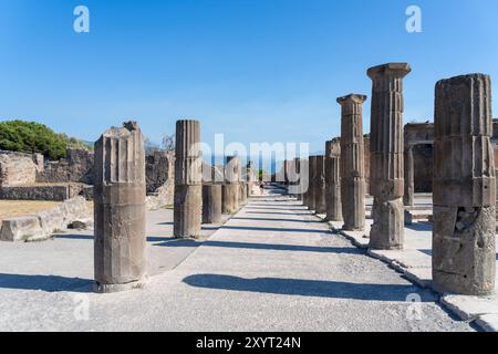 Ruinen der antiken Stadt Pompeji in Neapel, Italien. Pompeji war eine römische Stadt, die nach dem Ausbruch des Vesuvs im Jahre 79 n. Chr. in Asche begraben wurde. Stockfoto