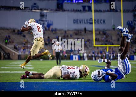 30. August 2024: Elon Phoenix Defensive Back Khalil Baker (8) reagiert nach einem verpassten Abfangen gegen die Duke Blue Devils im ersten Viertel des ACC Football Matchups im Wallace Wade Stadium in Durham, NC. (Scott Kinser/CSM) Credit: CAL Sport Media/Alamy Live News Stockfoto