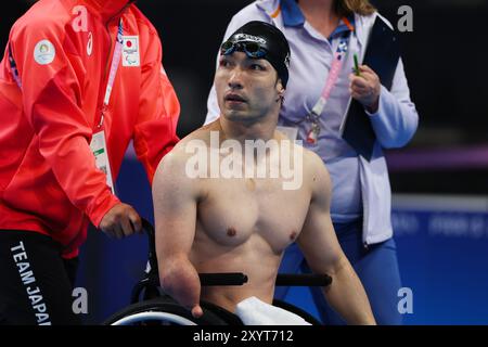 Nanterre, Frankreich. 30. August 2024. Takayuki Suzuki (JPN) Schwimmen : 100 m Freestyle S4-Finale der Männer während der Paralympischen Spiele 2024 in Paris La Defense Arena in Nanterre, Frankreich. Quelle: Naoki Morita/AFLO SPORT/Alamy Live News Stockfoto