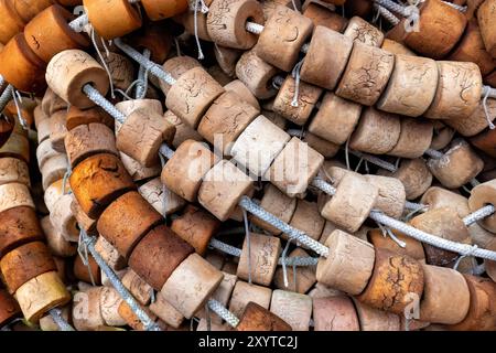 Alte Fischernetze werden am Icy Strait Point, Hoonah, Alaska, USA, ausgestellt Stockfoto