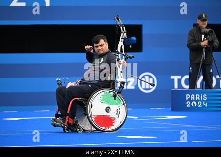 Paris, Frankreich. 30. August 2024. Hadi Nori, iranischer Bogenschütze bei den Paralympischen Spielen 2024 in Paris am 30. August 2024. Foto: Tomas Stevens/ABACAPRESS. COM Credit: Abaca Press/Alamy Live News Stockfoto