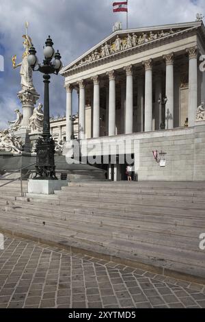 Österreich, Wien, österreichisches Parlamentsgebäude, griechischer Wiedergeburtsstil aus dem 19. Jahrhundert, Europa Stockfoto