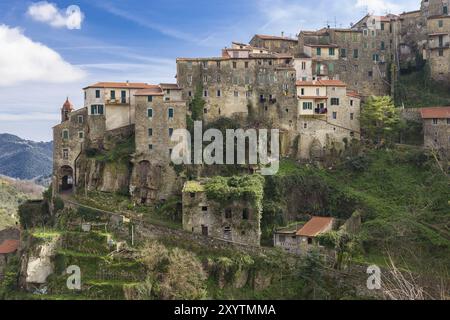 Blick auf das mittelalterliche Dorf Ceriana, Ligurien, Italien, Europa Stockfoto