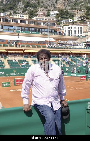 Porträt des deutschen Popsängers Roberto Blanco auf Court Rainier III im Monte-Carlo Country Club beim Tennisturnier Rolex Monte-Carlo Masters 1 Stockfoto