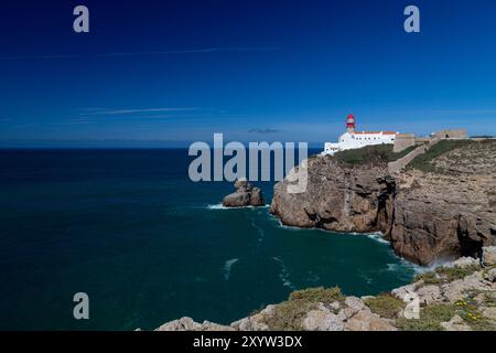 Leuchtturm am Cabo de Sao Vicente an der Algarve, Portugal. Der Leuchtturm am Kap St. Vincent oder Cabo de Sao Vicente, der südwestlichste Punkt von m Stockfoto