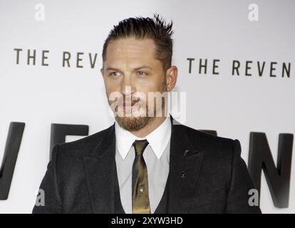 HOLLYWOOD, CA, Tom Hardy bei der Premiere von „The Revenant“ in Los Angeles am 16. Dezember 2015 im TCL Chinese Theatre in Hollywood, USA Stockfoto