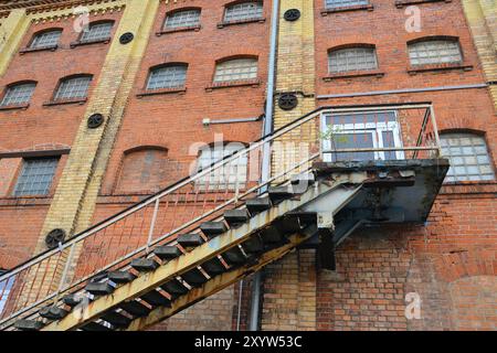 Verlassenes Gebäude einer ehemaligen Brauerei in Magdeburg mit Treppenhaus Stockfoto