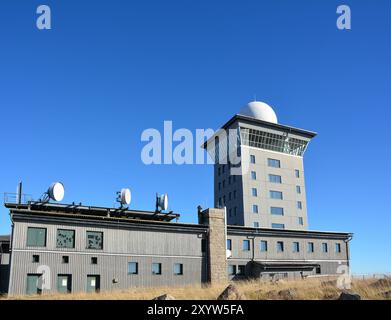 Wetterstation auf dem Gipfel des Brocken Stockfoto