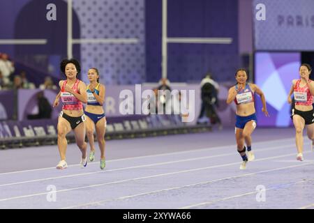 30. August 2024, Paris, Frankreich. Xiaoyan Wen von China im 200 Meter T37 Finale im Stade de France am 2. Tag der Paralympischen Spiele 2024 in Paris. Credit Roger Bool/Alamy Live News. Stockfoto