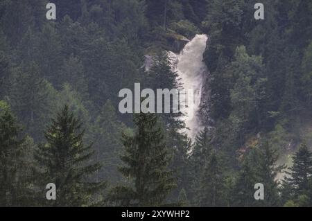 Val Genova Cascate del Lares in den Dolomiten, Val Genova Cascate del Lares in den Dolomiten, Alpen Stockfoto