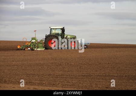 Traktor im Bereich Stockfoto