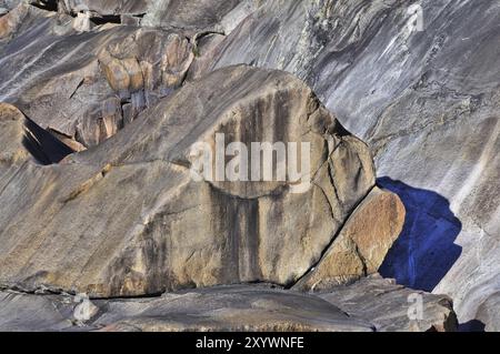 Ausfluss des Wasserkraftwerks Harspranget in Schweden. Wasserkraftwerk Harspranget in schweden Stockfoto