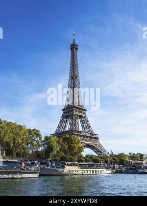 Blick auf den Eiffelturm in Paris, Frankreich, Europa Stockfoto