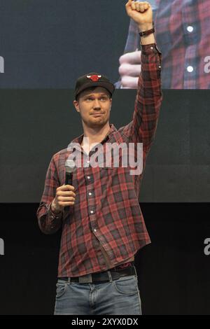 STUTTGART, 30. Juni 2018: Joonas Suotamo (Chewbacca, Star Wars) auf der Comic Con Germany Stuttgart, einer zweitägigen Fankonvention Stockfoto