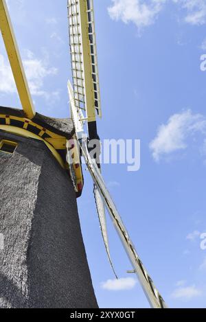 Zand, Niederlande. Mai 2023. Details einer original niederländischen Windmühle Stockfoto