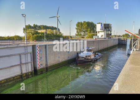 Den Helder, Niederlande. August 2022. Die Seeschleusen von den Helder heißt de Helsdeur Stockfoto