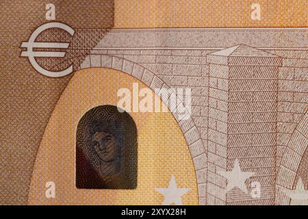 50 Euro der neuen Europäischen Union, Angaben zur 50-Euro-Banknote in orangefarbener Farbe Stockfoto