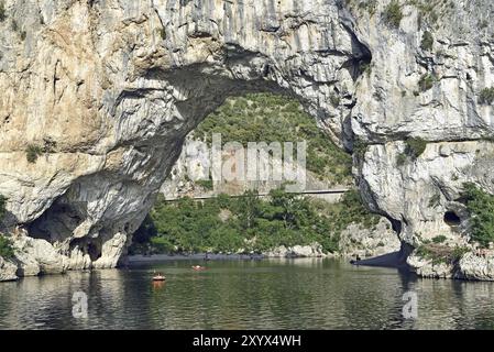 Ardeche, Pont d'Arc, Kanus Stockfoto