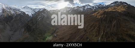 Abendstimmung, Niedertal mit Dreitausendern, Alpenpanorama, Luftansicht, Berge im Ötztal, Ötztaler Alpen, Tirol, Österreich, Euro Stockfoto