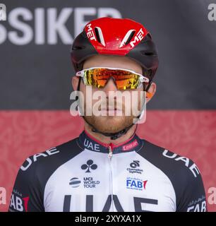 ESCHBORN, DEUTSCHLAND, 1. MAI: Radfahrer %1 (%2) meldet sich beim Radrennen Eschborn-Frankfurt an, einem jährlichen klassischen Radrennen, das in Eschborn und f startet Stockfoto