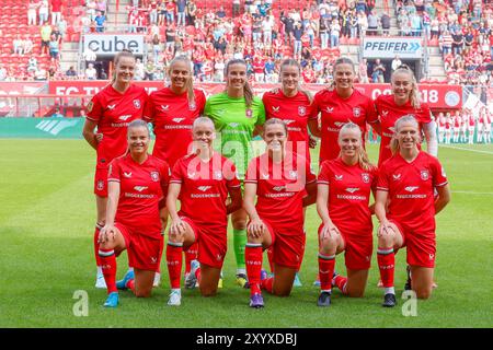 Enschede, Niederlande. 31. August 2024. ENSCHEDE, Stadion de Grolsch Veste, 31-08-2024, Saison 2024/2025, niederländischer Supercup der Frauen. Während des Spiels Twente - Ajax (Frauen Super Cup), Teamfoto FC Twente Credit: Pro Shots/Alamy Live News Stockfoto