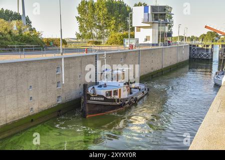 Den Helder, Niederlande. August 2022. Die Seeschleusen von den Helder heißt de Helsdeur Stockfoto