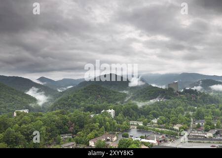 Blick auf die Stadt Gatlinburg. Great Smoky Mountains National Park, Tennessee, USA, Nordamerika Stockfoto