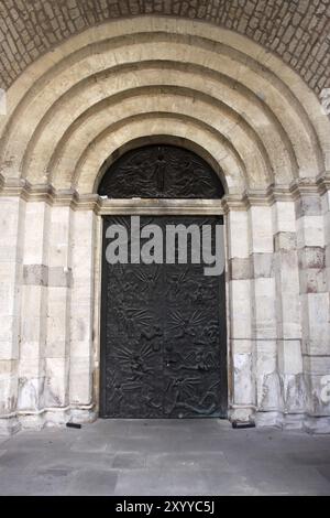 Tür der Stiftskirche in Bad Gandersheim Stockfoto