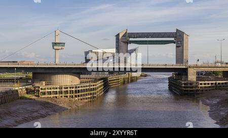 Blick von der Scale Lane Swing Bridge in Richtung Myton Bridge, Kingston upon Hull, England, Großbritannien Stockfoto