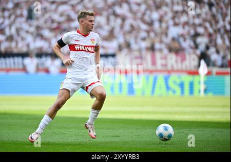 Stuttgart, Deutschland. 31. August 2024. Maximilian Mittelstaedt VfB Stuttgart (07) Aktion am Ball VfB Stuttgart vs. 1. FSV MAINZ 05 31.08.2024 DFL-VORSCHRIFTEN VERBIETEN DIE VERWENDUNG VON FOTOGRAFIEN ALS BILDSEQUENZEN UND/ODER QUASI-VIDEO/DPA/ALAMY LIVE NEWS Stockfoto