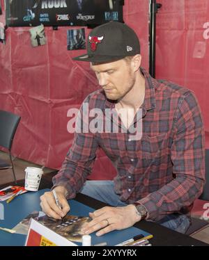 STUTTGART, 30. Juni 2018: Joonas Suotamo (Chewbacca, Star Wars) signiert Autogramme für Fans auf der Comic Con Germany Stuttgart, einem zweitägigen Fan-Concept Stockfoto