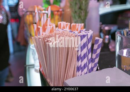 Frankfurt, Deutschland. Februar 2019. Umweltfreundliche Papierhalme auf der Ambiente Messe 2019 Stockfoto