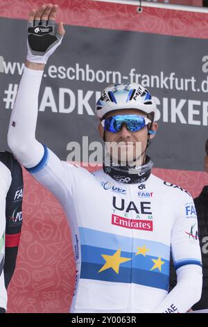 ESCHBORN, DEUTSCHLAND, 1. MAI: Radfahrer %1 (%2) meldet sich beim Radrennen Eschborn-Frankfurt an, einem jährlichen klassischen Radrennen, das in Eschborn und f startet Stockfoto