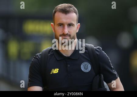 Harrogate Town Torhüter James Belshaw während des Spiels der Sky Bet League 2 zwischen Harrogate Town und Barrow in der Wetherby Road, Harrogate am Samstag, den 31. August 2024. (Foto: Michael Driver | MI News) Credit: MI News & Sport /Alamy Live News Stockfoto