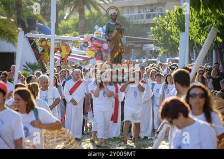 Prozession der Fischer mit dem Bild von Sant Pere, Port d'Alcudia, Mallorca, Balearen, Spanien, Europa Stockfoto