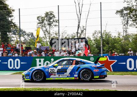 Monza, Italien. 31. August 2024. #20 Risto Vukov (NMK, Ombra), Porsche Mobil 1 Supercup beim Autodromo Nazionale Monza am 31. August 2024 in Monza, Italien. (Foto von HOCH ZWEI) Credit: dpa/Alamy Live News Stockfoto