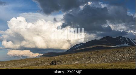 Wolkige Stimmung, Sarek Nationalpark, Laponia Weltkulturerbe, Norrbotten, Lappland, Schweden, Juli 2013, Europa Stockfoto