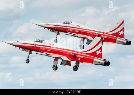 Das berühmte Kunstflugteam Patrouille Suisse der Schweizer Luftwaffe und ihre Kampfflugzeuge Northrop F-5E Tiger II. Stockfoto