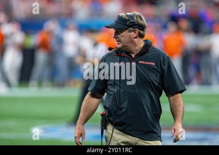 31. August 2024: Georgia Bulldogs-Cheftrainer Kirby Smart im zweiten Quartal gegen die Clemson Tigers im Aflac Kickoff Game 2024 im Mercedes-Benz Stadium in Atlanta, GA. (Scott Kinser/CSM) Stockfoto