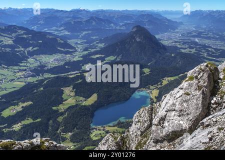 Hintersteiner See am Wilden Kaiser, Tirol, Österreich, von Scheffauer aus gesehen Stockfoto