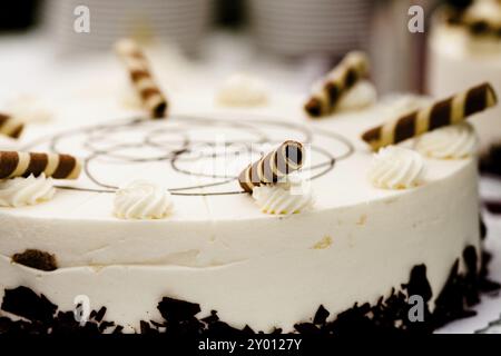 Weiße Creme-Torte Stockfoto