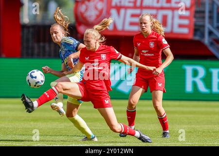 Enschede, Niederlande. 31. August 2024. ENSCHEDE, Stadion de Grolsch Veste, 31-08-2024, Saison 2024/2025, niederländischer Supercup der Frauen. Während des Spiels Twente - Ajax (Women Super Cup), Endergebnis 6:1, Credit: Pro Shots/Alamy Live News Stockfoto