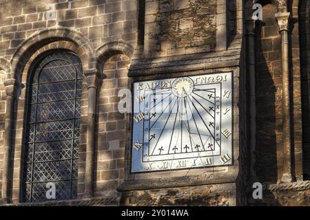 ELY, CAMBRIDGESHIRE, UK, 23. NOVEMBER: Sonnenuhr in der Ely Cathedral in Ely am 23. November 2012 Stockfoto