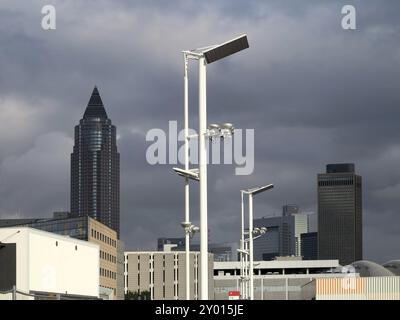 Messeturm Frankfurt am Main. Stockfoto